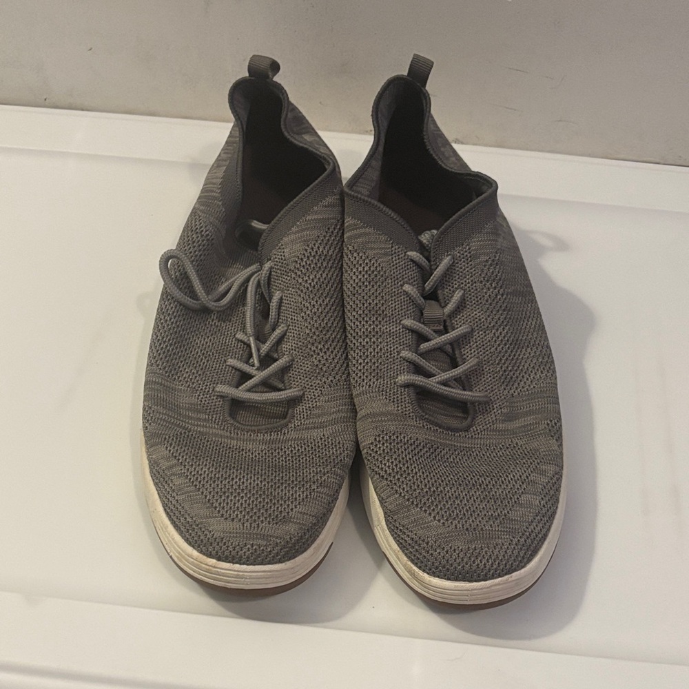 3/$5🌷Men's Gray Knit Sneakers
